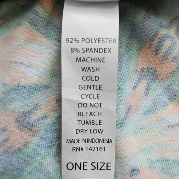 Lularoe | Multicolored Kaleidoscope Butter Soft Leggings | One Size - Picture 8 of 8